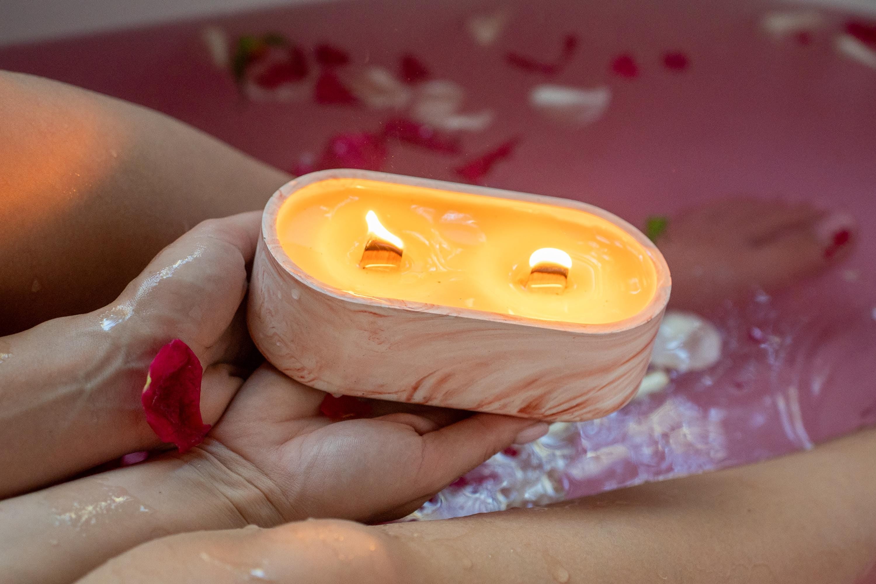 LILY OF THE VALLEY FIELD | a floral soy candle full of lightness