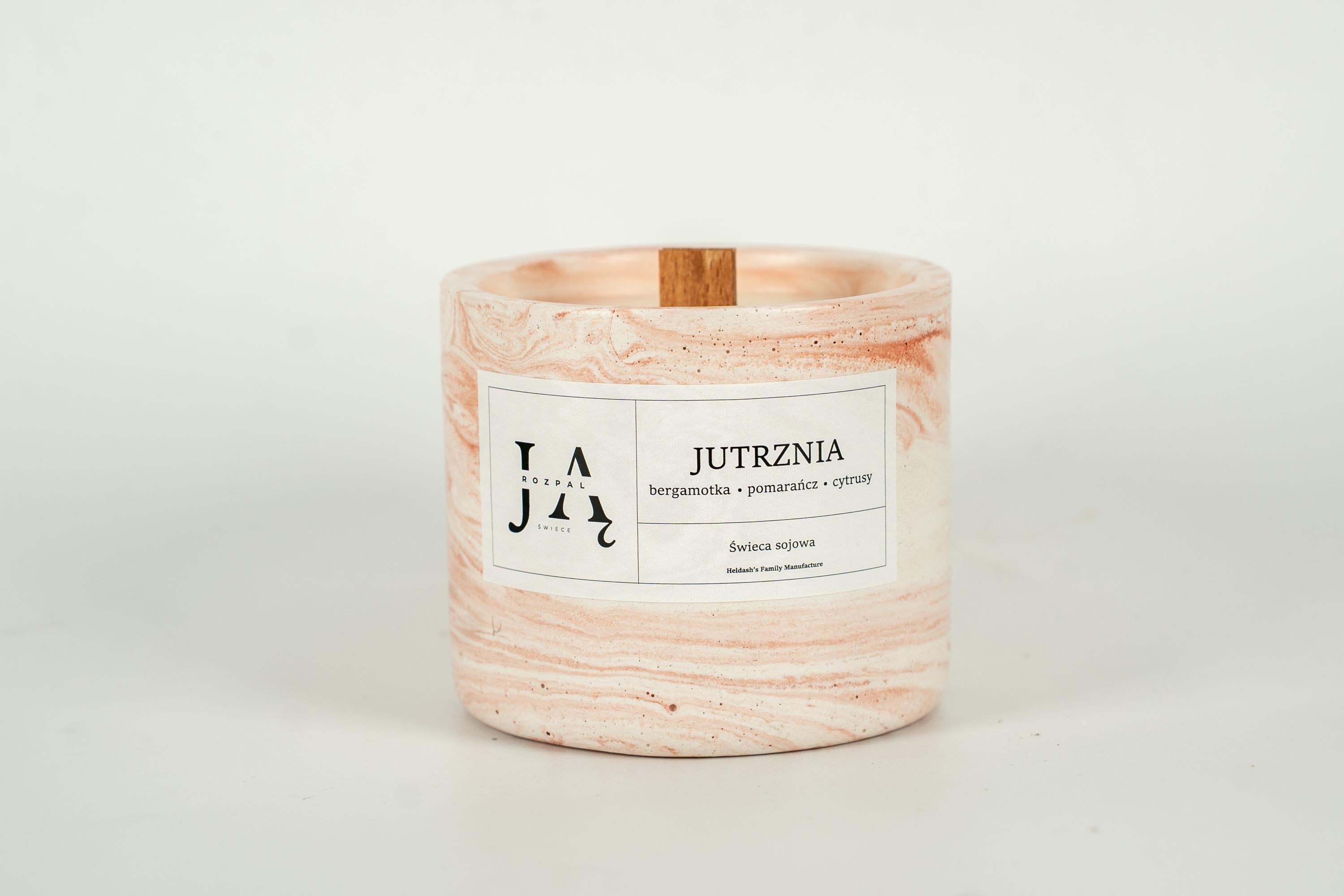 JUTRZNIA | naturalna świeca sojowa o cytrusowej świeżości