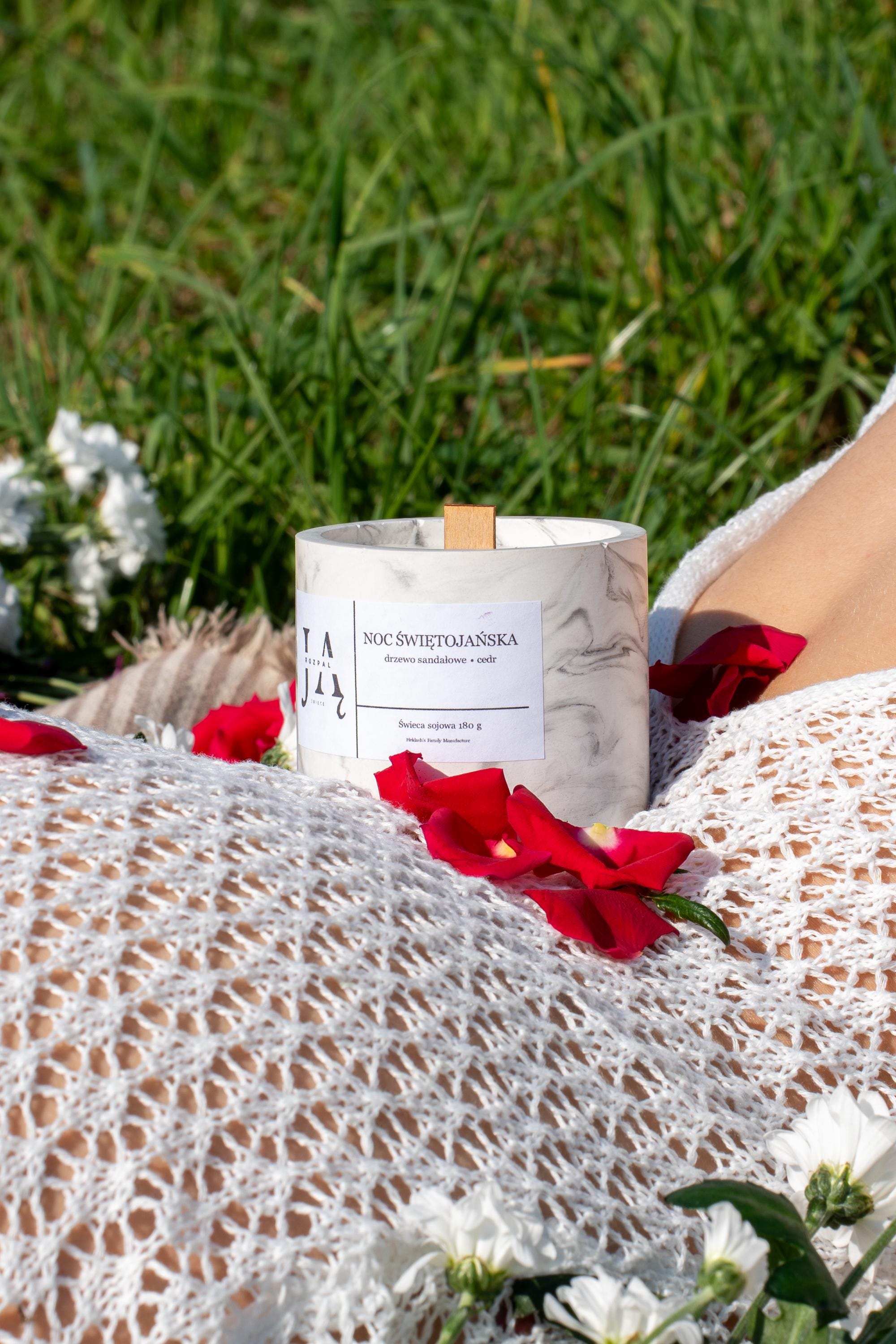 NOC ŚWIĘTOJAŃSKA | głęboka, drzewna świeca sojowa