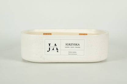 Świeca sojowa "IGRZYSKA" świeca z kontrastowym charakterem - Biała