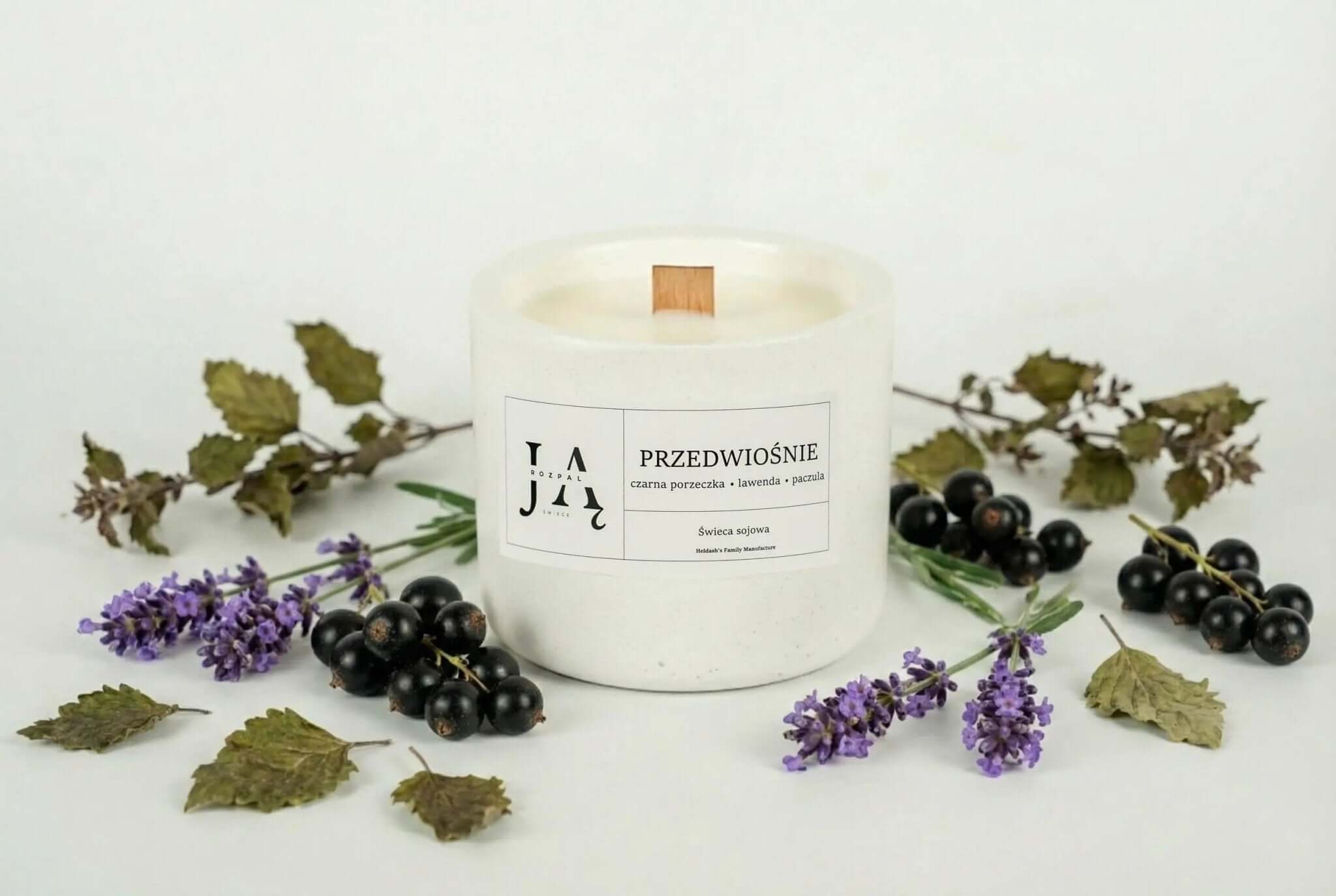 PRZEDWIOŚNIE | świeca sojowa inspirowana zmianą pór roku - Rozpal Ją