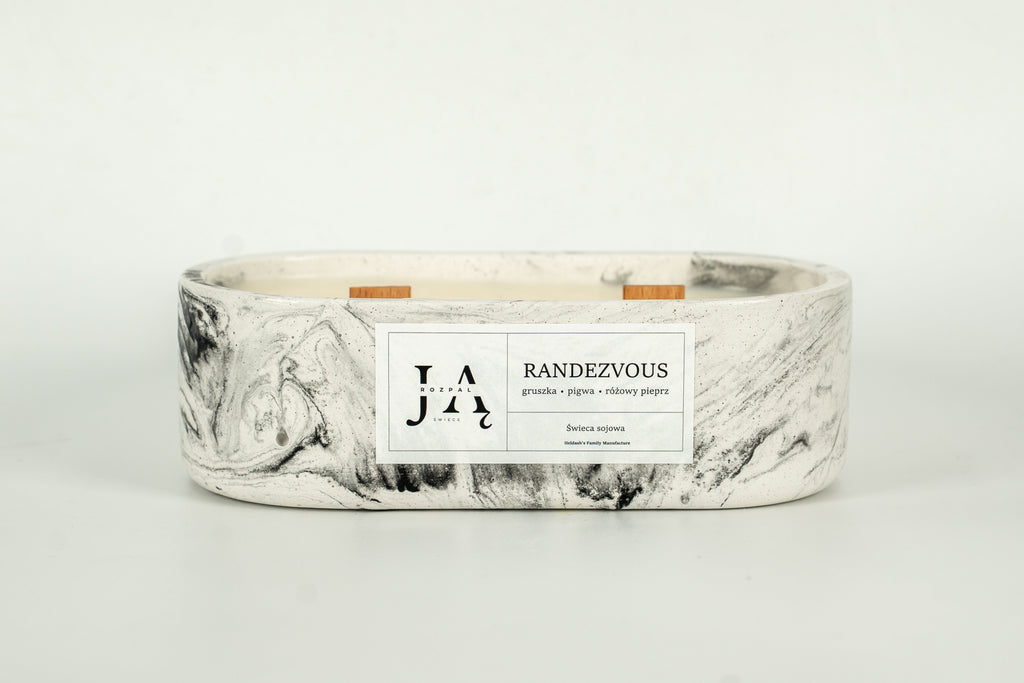 Świeca sojowa "RANDEZVOUS" świeca o owocowo-pikantnym aromacie - Czarna