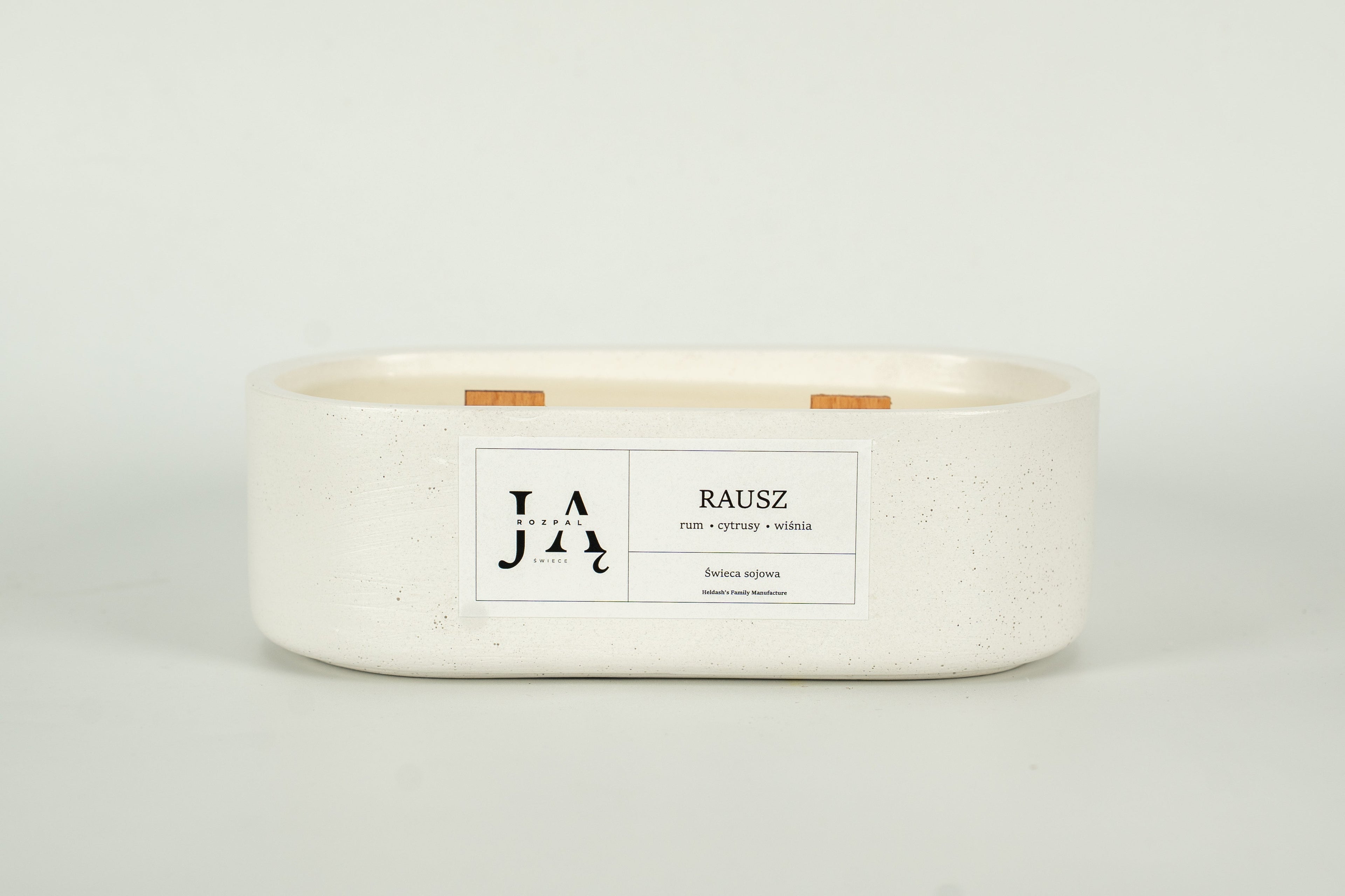 Świeca sojowa "RAUSZ" świeca z nutą rumu i wiśni - Biała