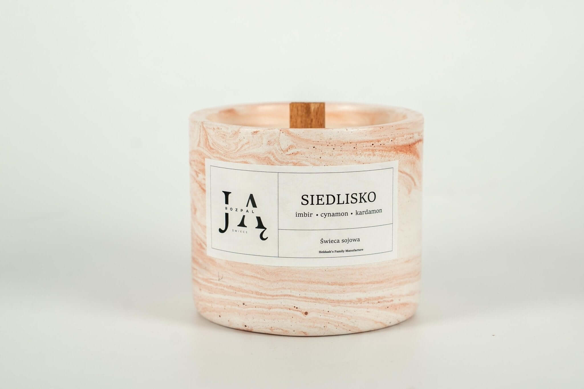 SIEDLISKO | rozgrzewająca świeca sojowa o korzennym charakterze - Rozpal Ją