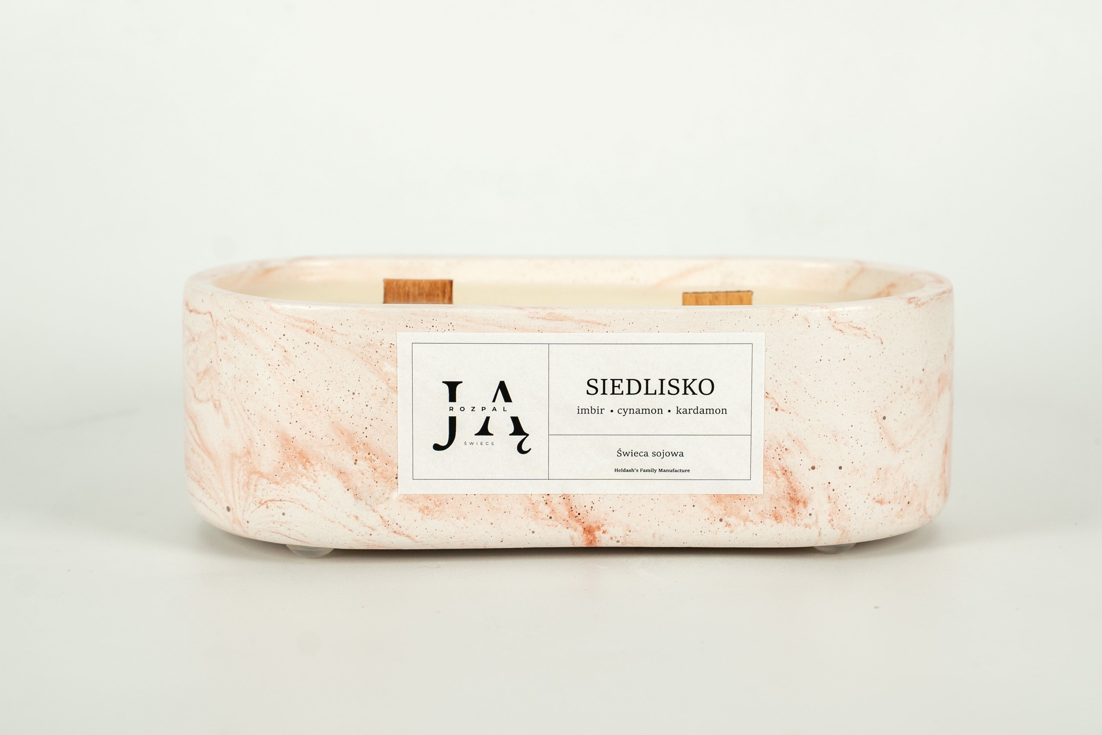 SIEDLISKO | Świeca sojowa o korzennym charakterze Rozpal Ją